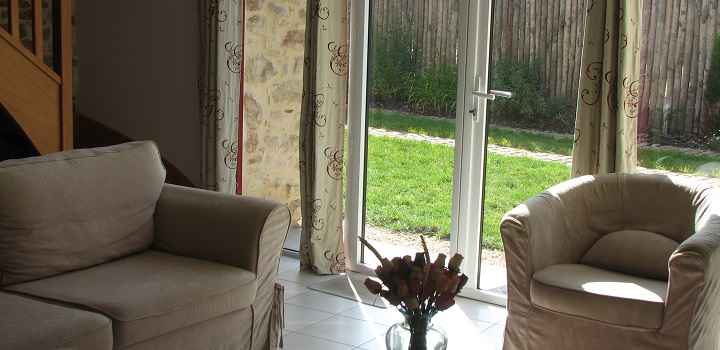 Self catering cottages France Living room and windows