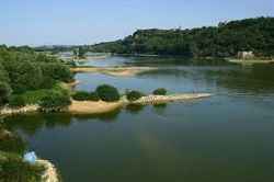 Location gîte Vendée piscine près de Fontenay le Comte et du lac de Mervent, pêche et loisirs