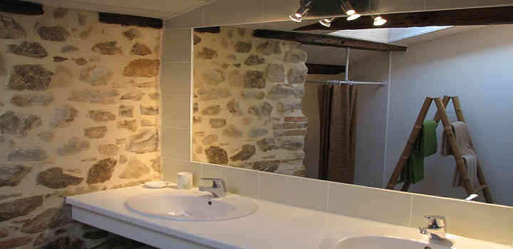 Location vacances 3 chambres en Vendée, salle de bain double vasques