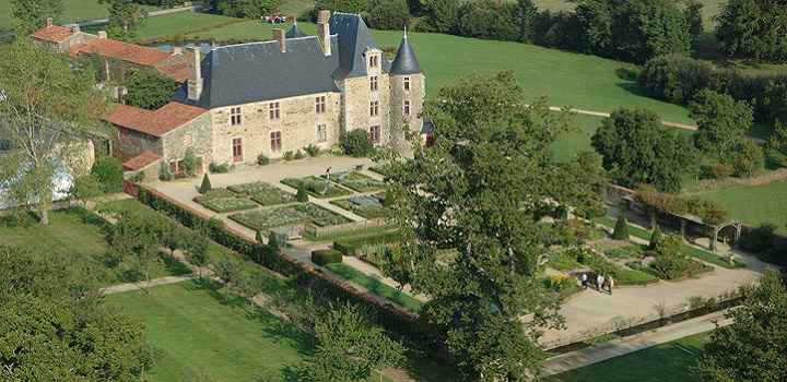 Location vacances en Vendée et tourisme culturel au logis de la Chabotterie