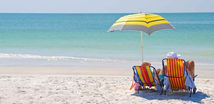 Plage prés du gîte avec piscine intérieure en Vendée