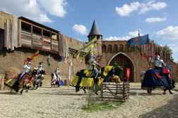 Location gite Puy du Fou avec piscine en Vendée, le Grand Parc et le secret de la lance