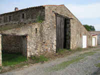 Rénovation de notre grange en gîte rural de Vendée, tout est à réhabiliter