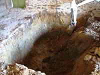 Rénovation de notre grange en gîte rural de Vendée, les travaux de la future piscine intérieure commencent