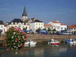 Escapade Vendée à Saint-Gilles-Croix-de-Vie et son port de plaisance et de pêche
