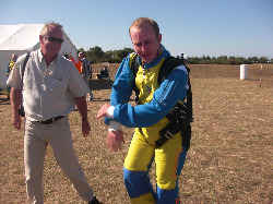 saut en parachute en vendée, Olivier est ravi et papa aussi