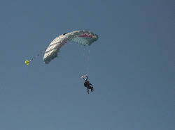 saut en parachute en vendée, préparation à l'atterissage