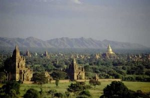 Des lieux secrets à découvrir en vacances avec Bagan en Birmanie