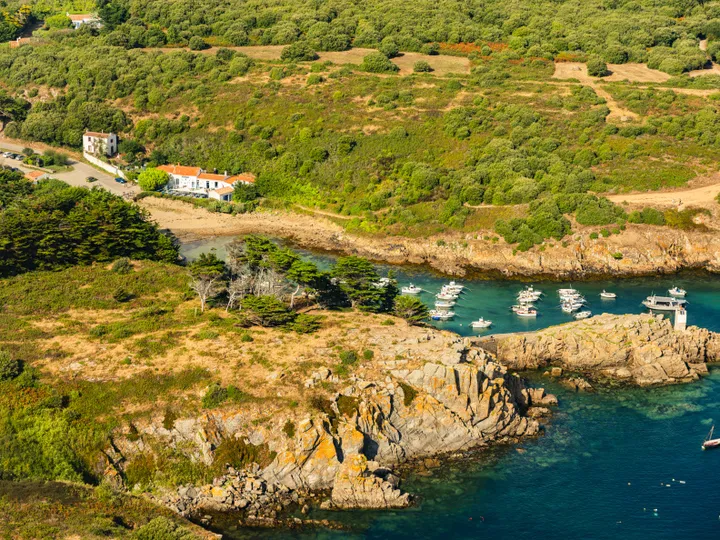 Découvrir l'île d'Yeu pendant un séjour en Vendée